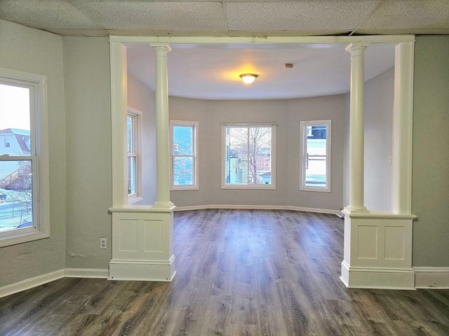 5 Mount Pleasant St, Worcester, MA 01610