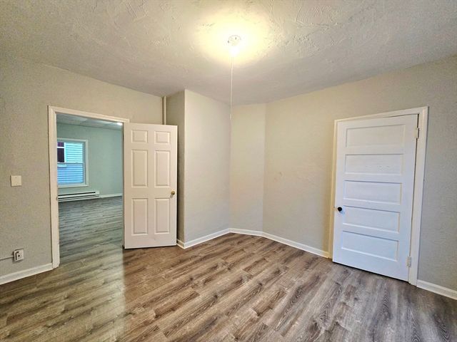 5 Mount Pleasant St, Worcester, MA 01610