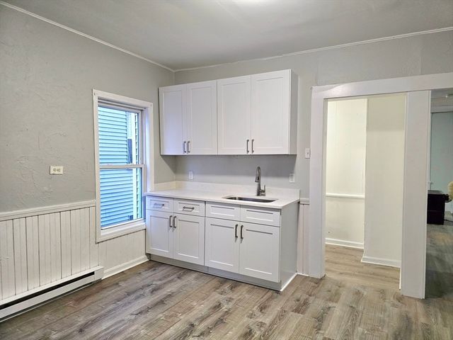 5 Mount Pleasant St, Worcester, MA 01610