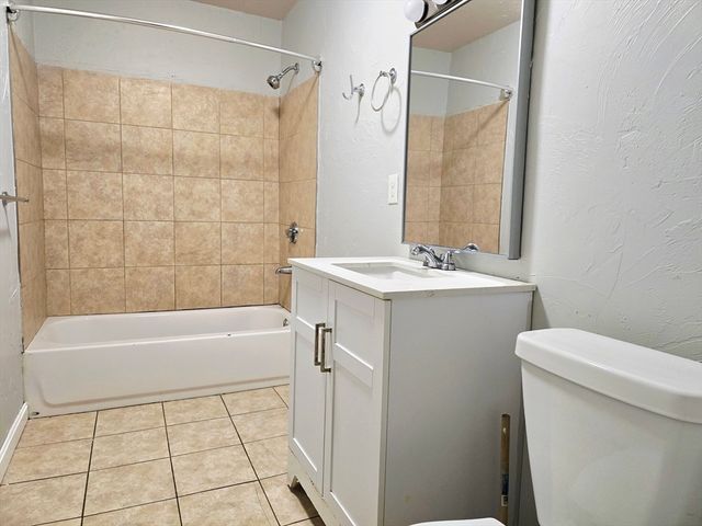 5 Mount Pleasant St, Worcester, MA 01610