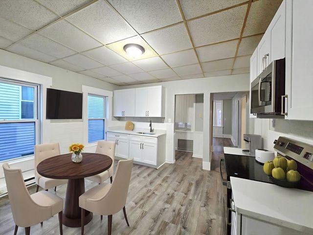 5 Mount Pleasant St, Worcester, MA 01610