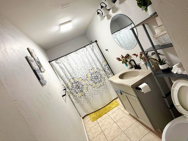 5 Mount Pleasant St, Worcester, MA 01610