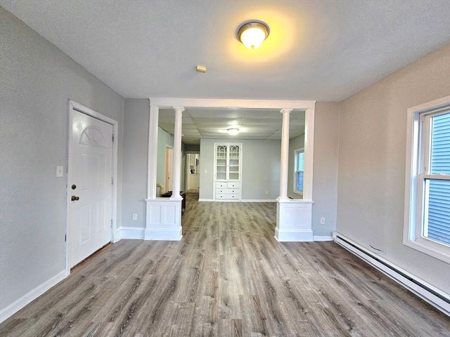 5 Mount Pleasant St, Worcester, MA 01610