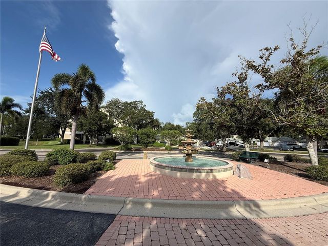 5152 NORTHRIDGE ROAD 202, Sarasota, FL 34238