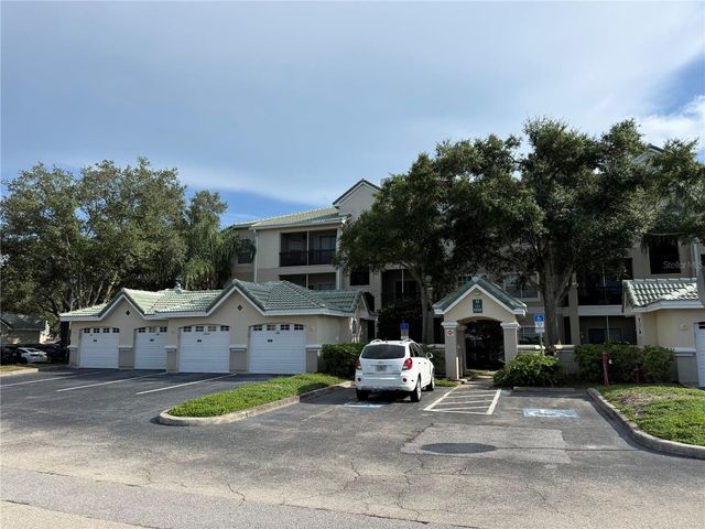 5152 NORTHRIDGE ROAD 202, Sarasota, FL 34238
