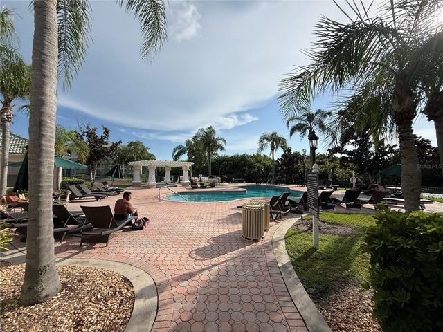 5152 NORTHRIDGE ROAD 202, Sarasota, FL 34238