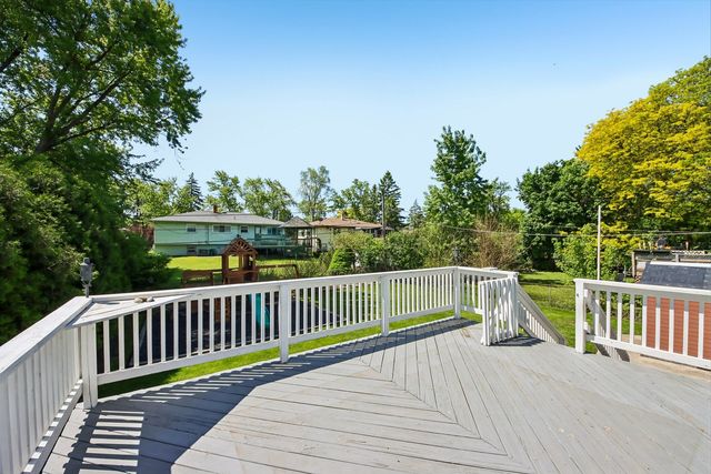 1931 Hollywood Avenue, Hanover Park, IL 60133