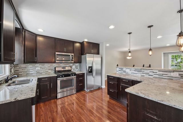1931 Hollywood Avenue, Hanover Park, IL 60133