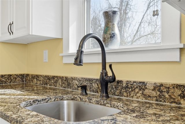 2275 Spokane Avenue, Carrick, PA 15210