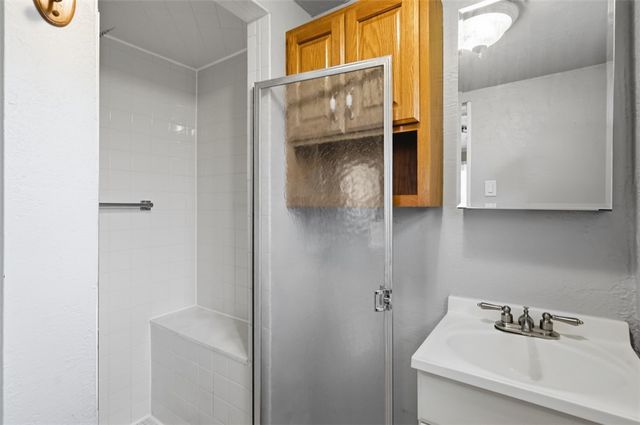 2275 Spokane Avenue, Carrick, PA 15210