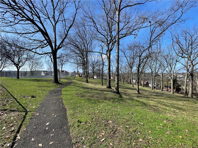 2275 Spokane Avenue, Carrick, PA 15210