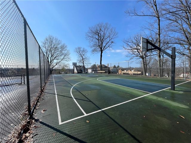 2275 Spokane Avenue, Carrick, PA 15210