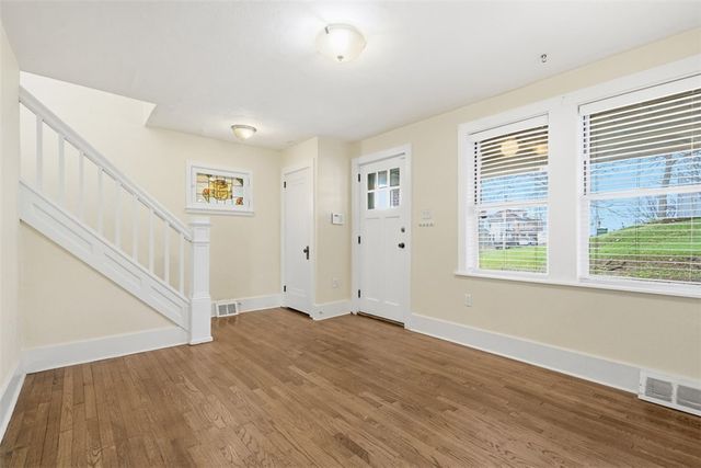 2275 Spokane Avenue, Carrick, PA 15210