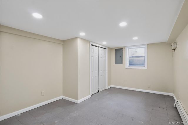 72 Peckham Avenue, Islip, NY 11751