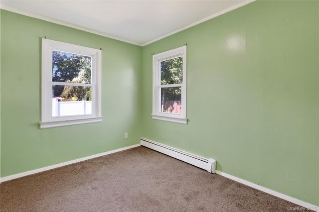 72 Peckham Avenue, Islip, NY 11751