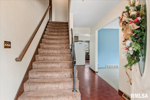 2501 Miami Trail, Springfield, IL 62702