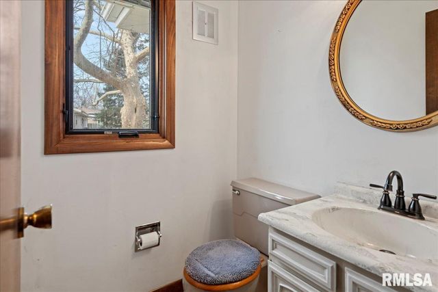 2501 Miami Trail, Springfield, IL 62702