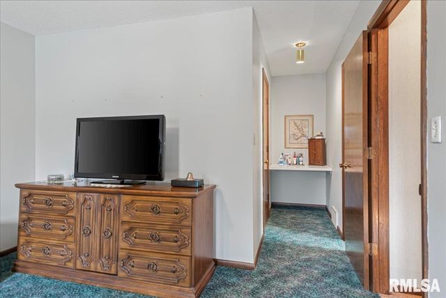 2501 Miami Trail, Springfield, IL 62702