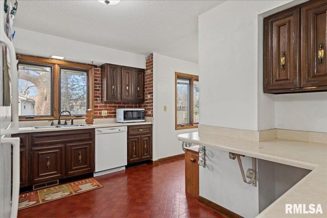 2501 Miami Trail, Springfield, IL 62702