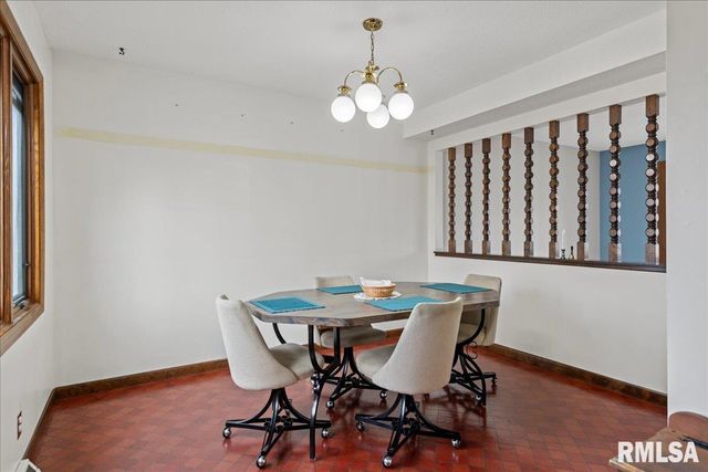 2501 Miami Trail, Springfield, IL 62702