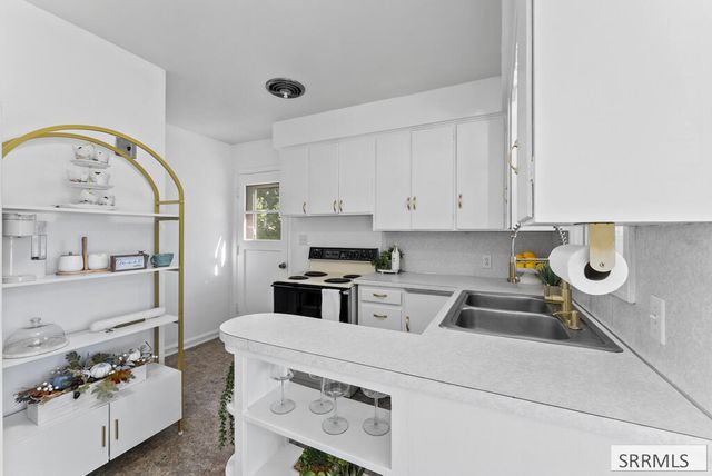 131 Beacon Drive, Idaho Falls, ID 83402