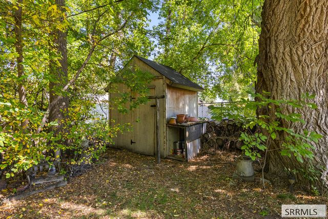131 Beacon Drive, Idaho Falls, ID 83402