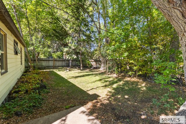 131 Beacon Drive, Idaho Falls, ID 83402