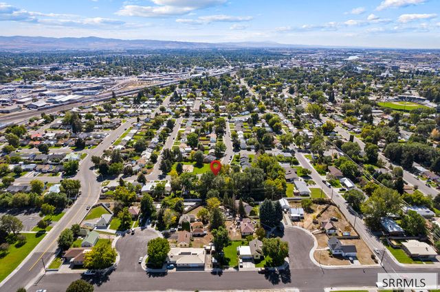 131 Beacon Drive, Idaho Falls, ID 83402