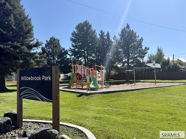131 Beacon Drive, Idaho Falls, ID 83402