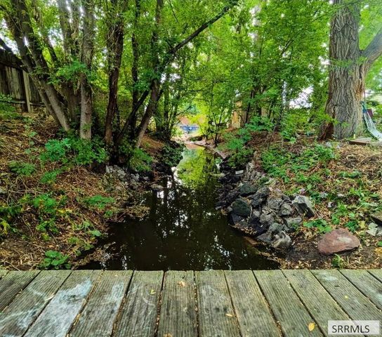 131 Beacon Drive, Idaho Falls, ID 83402
