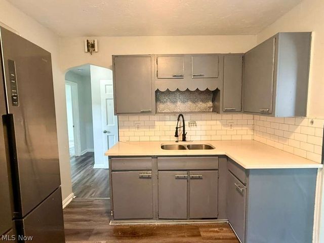 26470 Zeman Avenue, Euclid, OH 44132