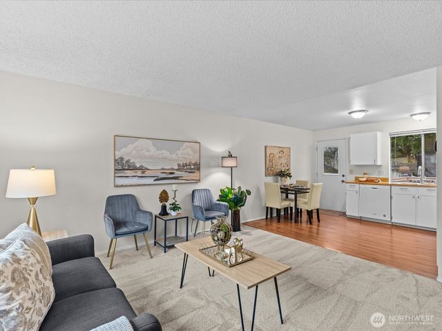 31806 10th Place SW, Federal Way, WA 98023