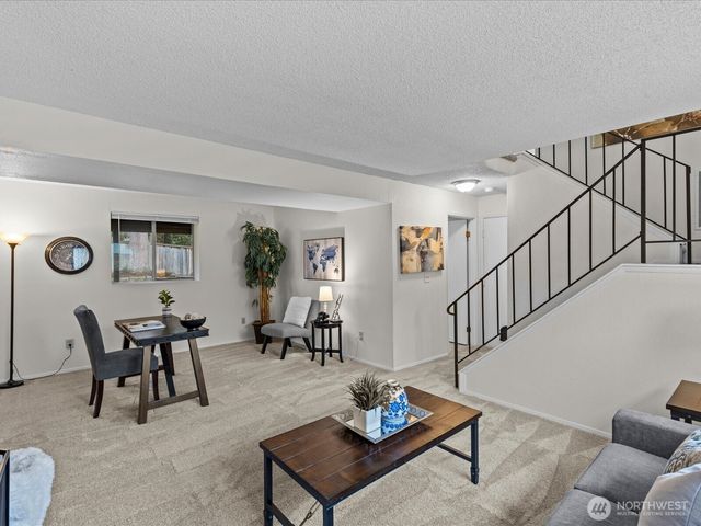 31806 10th Place SW, Federal Way, WA 98023