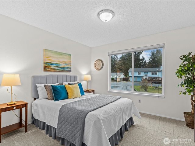 31806 10th Place SW, Federal Way, WA 98023