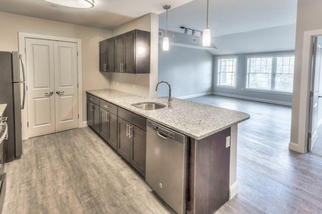 373 Commonwealth Road 207, Wayland, MA 01778