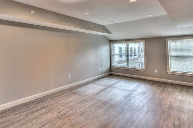 373 Commonwealth Road 207, Wayland, MA 01778