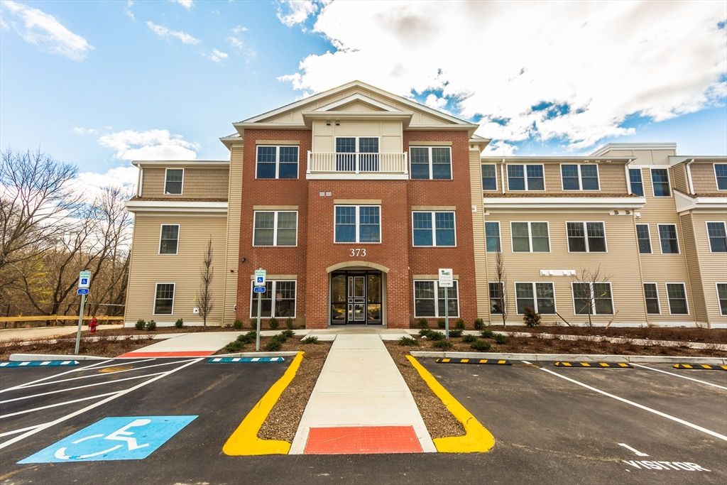 373 Commonwealth Road 207, Wayland, MA 01778