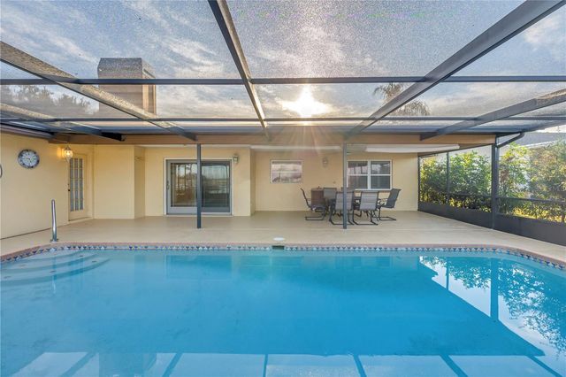 11126 HARBORSIDE DRIVE, Largo, FL 33773