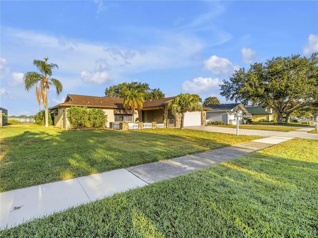 11126 HARBORSIDE DRIVE, Largo, FL 33773