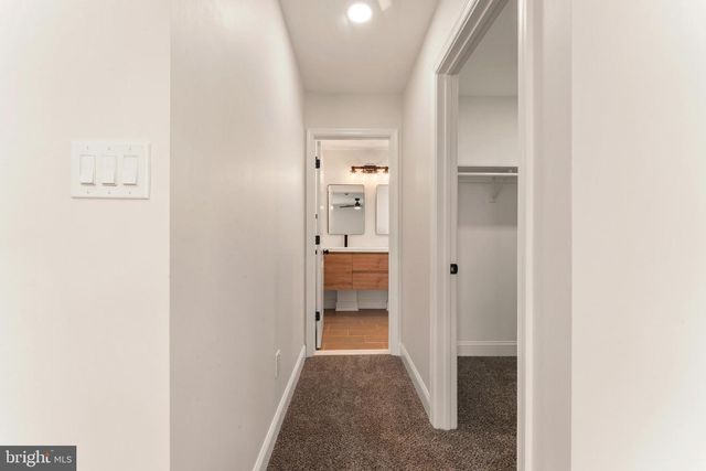 12 GERANIUM RD, Levittown, PA 19057