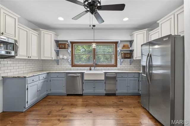 2 Woodridge Drive, Defiance, MO 63341
