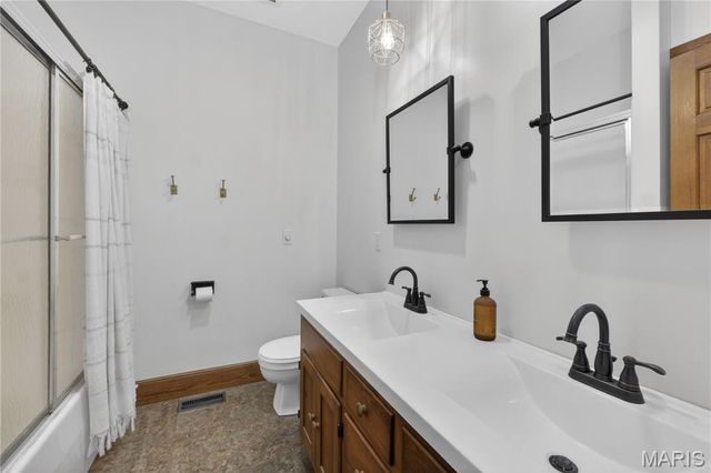 2 Woodridge Drive, Defiance, MO 63341