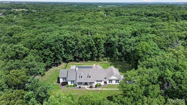 2 Woodridge Drive, Defiance, MO 63341
