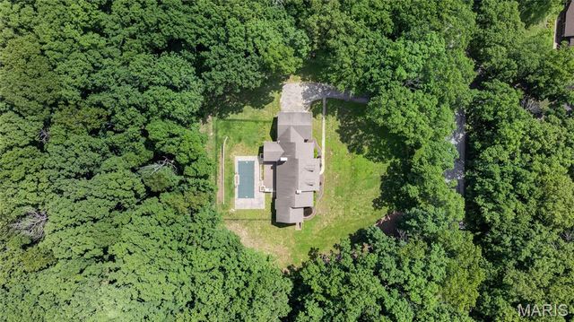 2 Woodridge Drive, Defiance, MO 63341