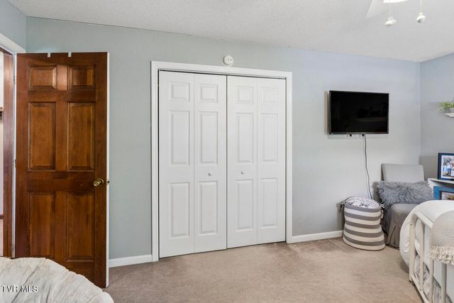 306 Hale Meade Drive, Johnson City, TN 37615