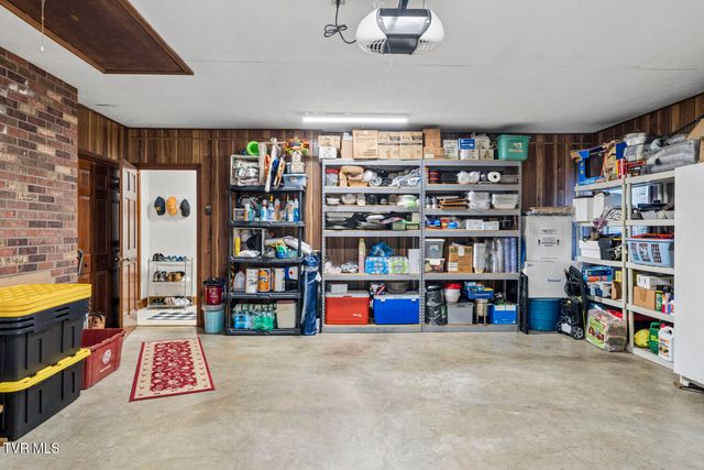 306 Hale Meade Drive, Johnson City, TN 37615