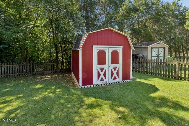 306 Hale Meade Drive, Johnson City, TN 37615