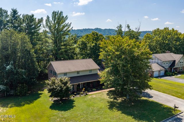 306 Hale Meade Drive, Johnson City, TN 37615
