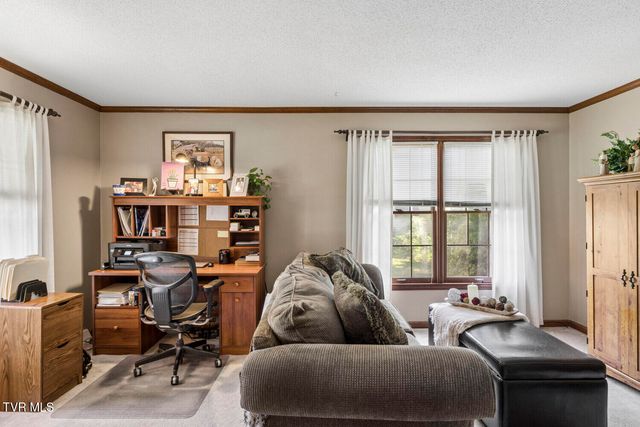 306 Hale Meade Drive, Johnson City, TN 37615