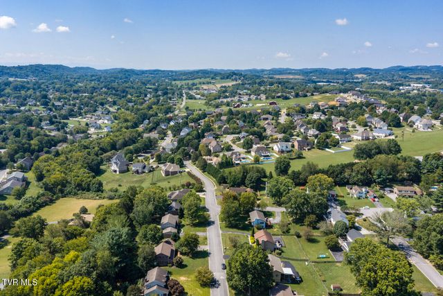306 Hale Meade Drive, Johnson City, TN 37615